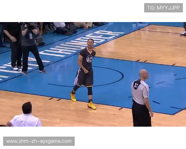 库里三分命中后怒吼庆祝，勇士再度领先